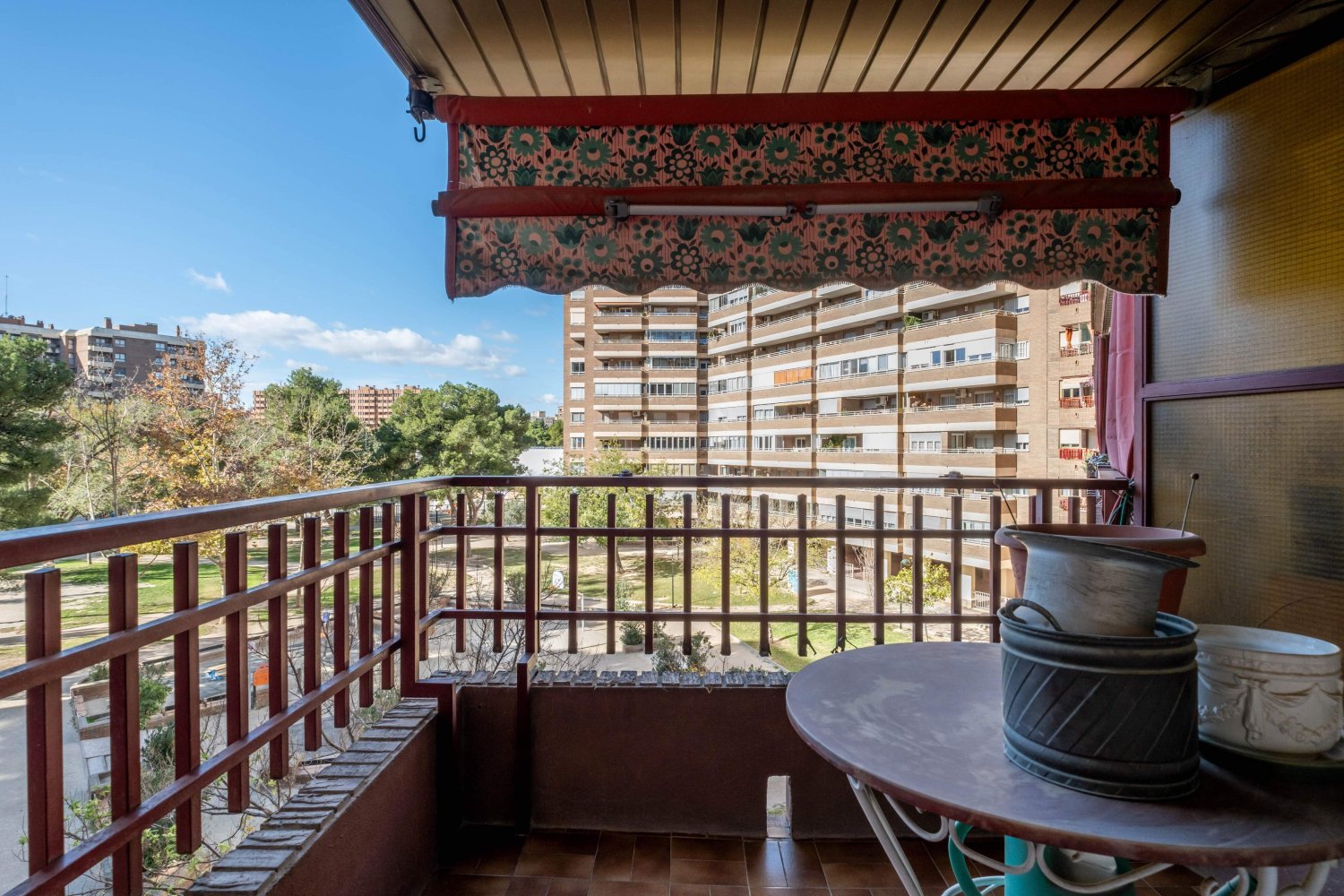 4 غرف نوم شقة في Zaragoza, Spain رقم 65194