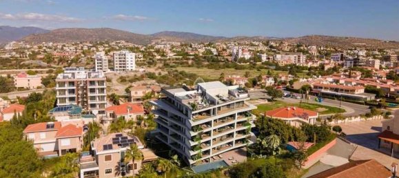 2 bedrooms Apartment in Germasogeia, Cyprus No. 19382 3