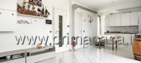 9 rooms Building in Lavagno, Italy No. 24445 28