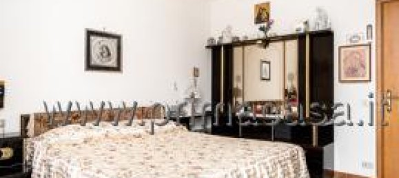 9 rooms Building in Lavagno, Italy No. 24445 19