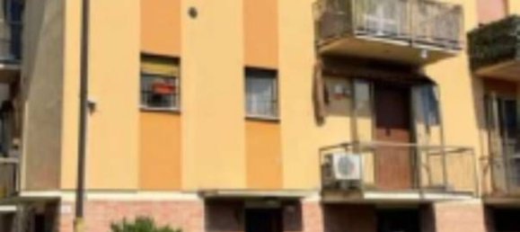 3-salle Appartement à Castelfranco Emilia, Italy No. 99643 9