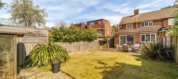 3 bedrooms House in Epsom, United Kingdom No. 9676 27