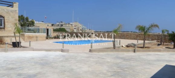 3 bedrooms House in Zabbar, Malta No. 6279 6