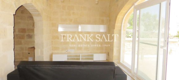 3 bedrooms House in Zabbar, Malta No. 6279 25