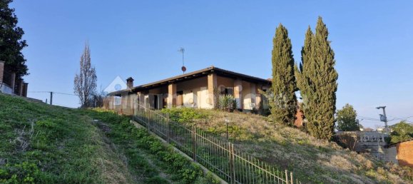 2 Schlafzimmer Villa in Canale, Italy, Nr. 77280 50
