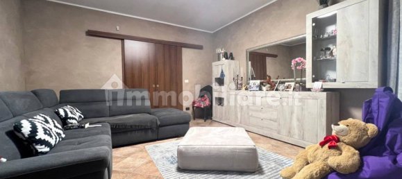 2 Schlafzimmer Villa in Canale, Italy, Nr. 77280 16
