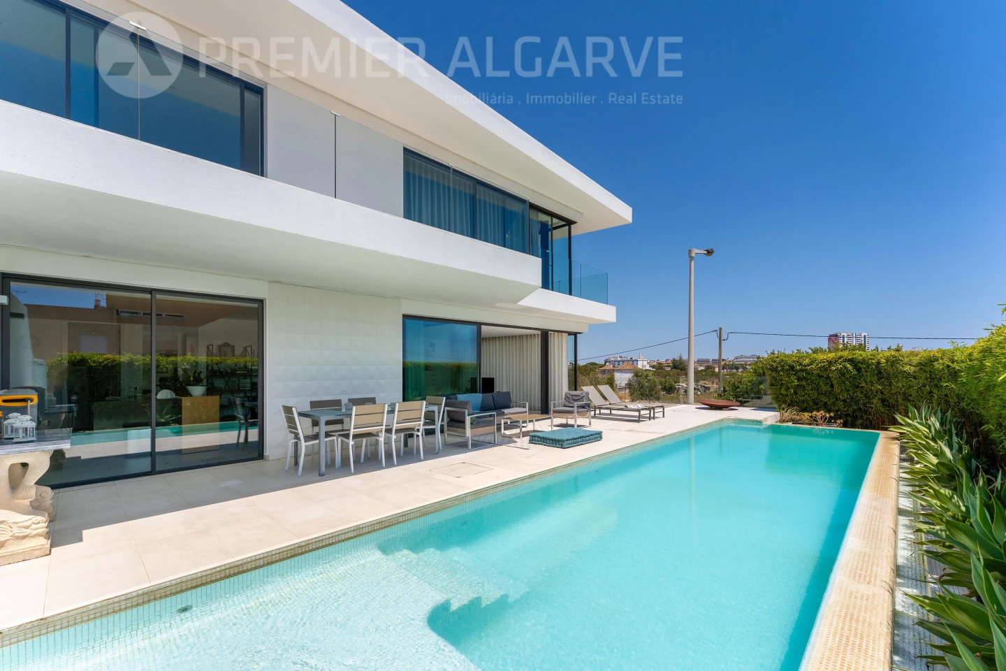 4 bedrooms House in Montenegro, Portugal No. 103127