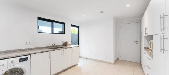 4 bedrooms House in Montenegro, Portugal No. 103127 28