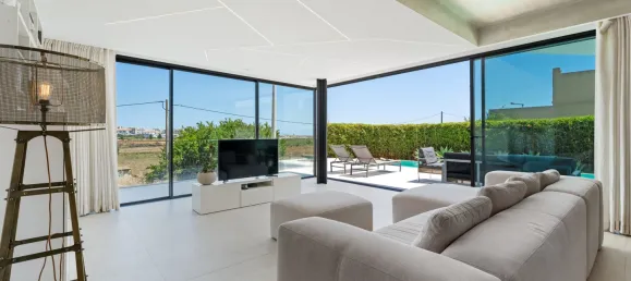 4 bedrooms House in Montenegro, Portugal No. 103127 10