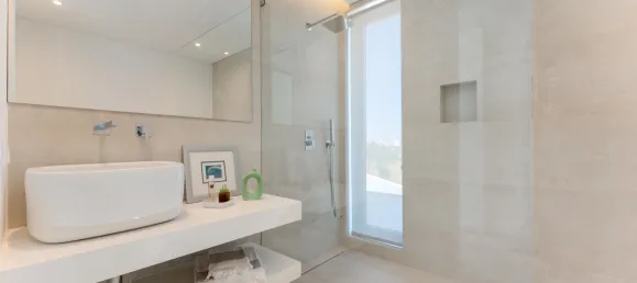 4 bedrooms House in Montenegro, Portugal No. 103127 20