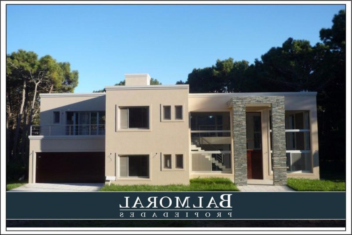 Дом с 4 спальнями в Мар-дель-Плата, Аргентина № 88318