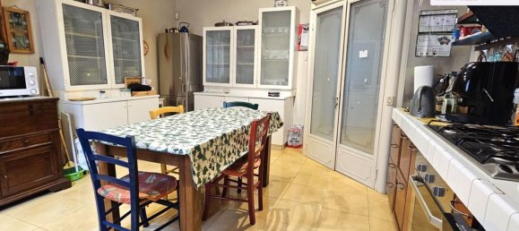 7 rooms House in Santa Croce sull'Arno, Italy No. 303766 10