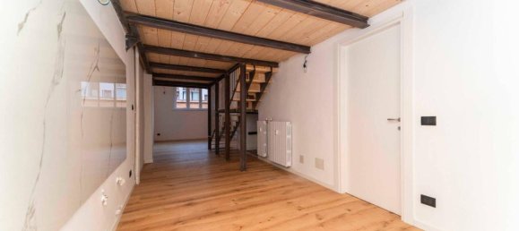 3 rooms Apartment in Turin, Italy No. 30949 23