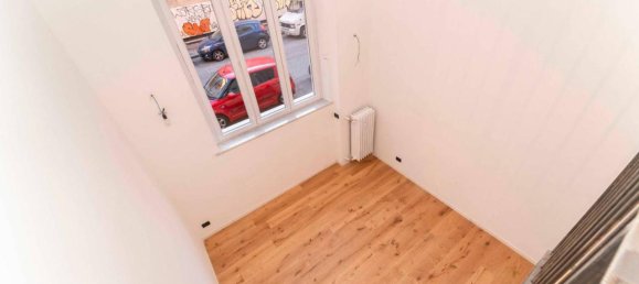 3 rooms Apartment in Turin, Italy No. 30949 11