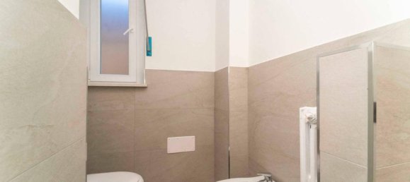3 rooms Apartment in Turin, Italy No. 30949 14