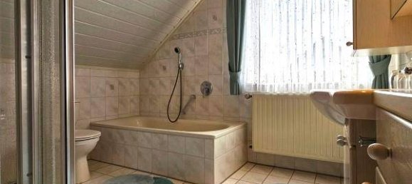 Таунхаус с 4 комнатами в Нюрнбергер-Ланд, Германия № 276424 12