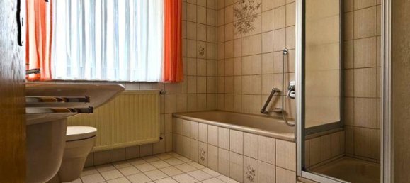 Таунхаус с 4 комнатами в Нюрнбергер-Ланд, Германия № 276424 8