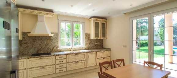 6 bedrooms Villa in Cabo Roig, Spain No. 4851 4