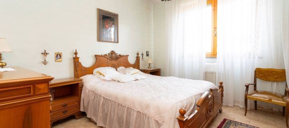 Квартира с 4 комнатами в Риволи, Италия № 18400 4