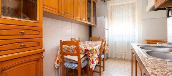 Квартира с 4 комнатами в Риволи, Италия № 18400 24