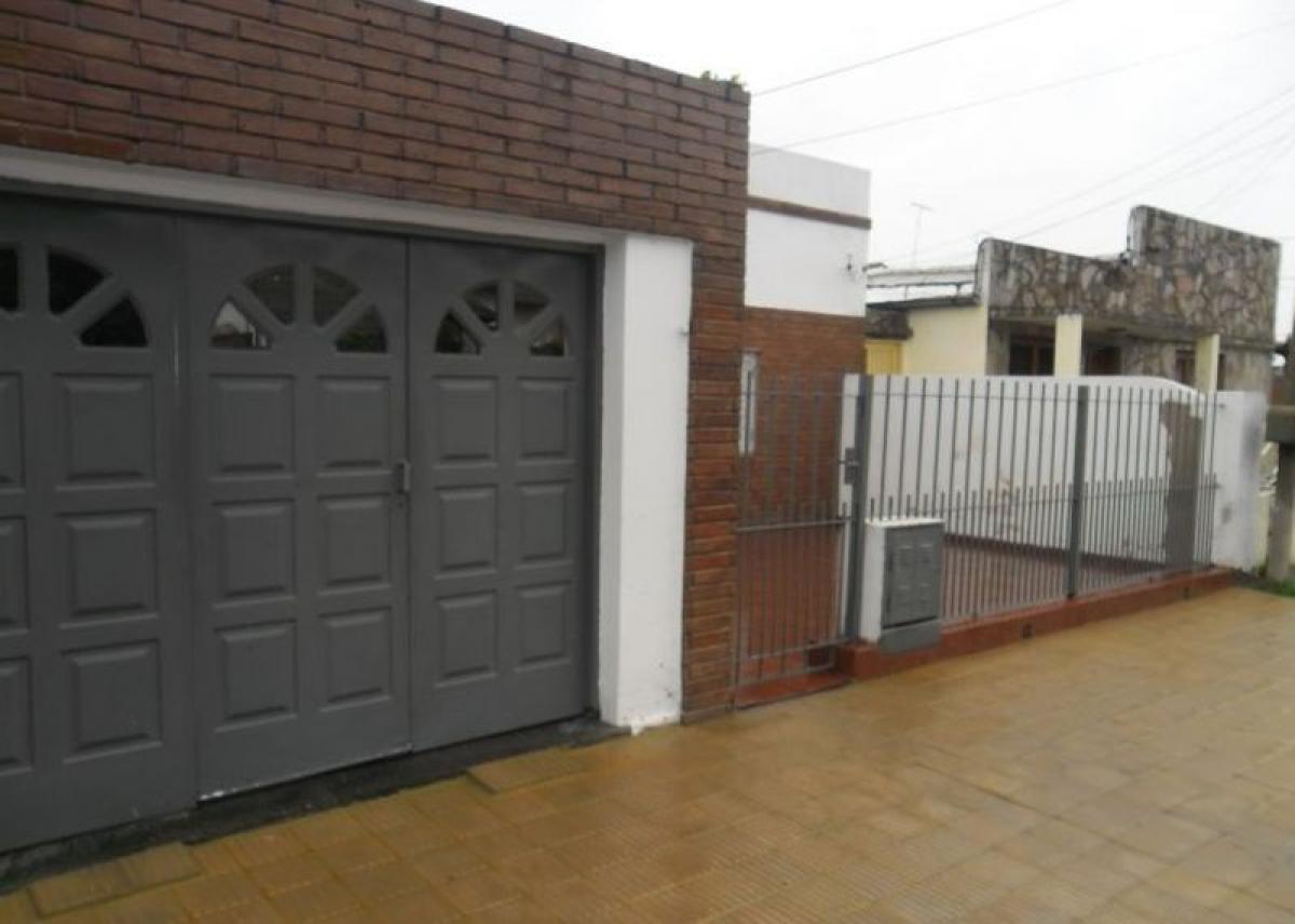 2 bedrooms House in Buenos Aires, Argentina No. 91342