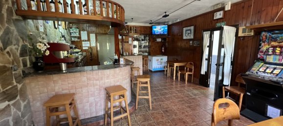 3 bedrooms House in Aviles, Spain No. 165400 3