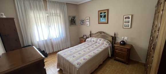 3 bedrooms House in Aviles, Spain No. 165400 5