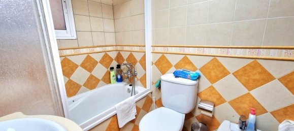 Apartamento de 3 dormitorios en Málaga, Spain No. 175210 23