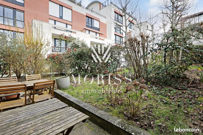 4 bedrooms House in Montreuil, France No. 358535