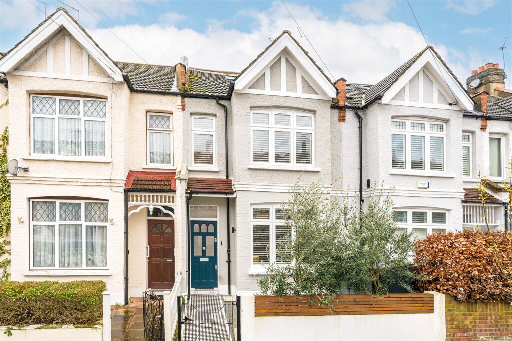 4 bedrooms House in London, United Kingdom No. 12897