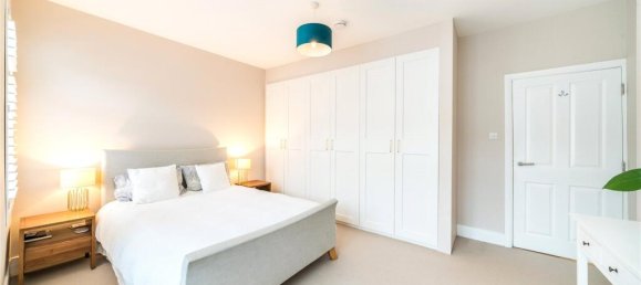 4 bedrooms House in London, United Kingdom No. 12897 9