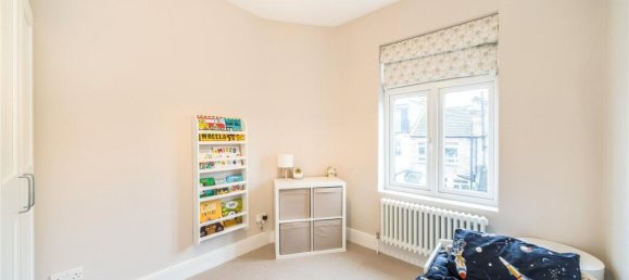 4 bedrooms House in London, United Kingdom No. 12897 29