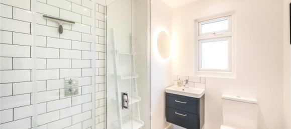 4 bedrooms House in London, United Kingdom No. 12897 13