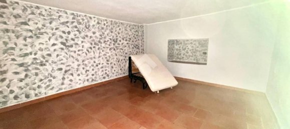 2 bedrooms Apartment in Naples, Italy No. 315585 8