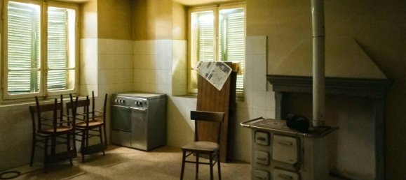 Дом с 9 комнатами в Фрассиноро, Италия № 150641 15