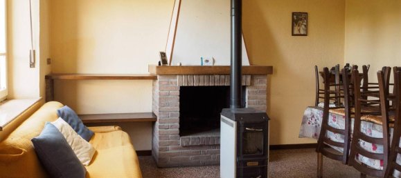 Дом с 9 комнатами в Фрассиноро, Италия № 150641 3