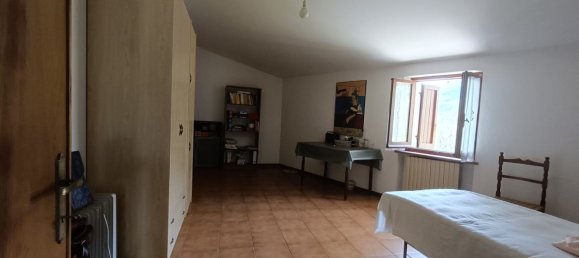 Casa de 4 divisões em Spoleto, Italy N.º 176415 17