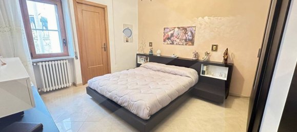 3-salle Appartement à Matera, Italy No. 34523 8