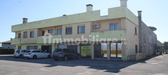 2460m² Warehouse in Udine, Italy No. 63761 2