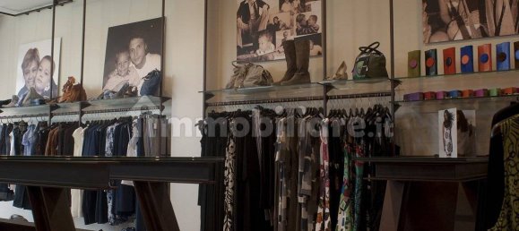 1 room Commercial property in Treviso, Italy No. 169564 2