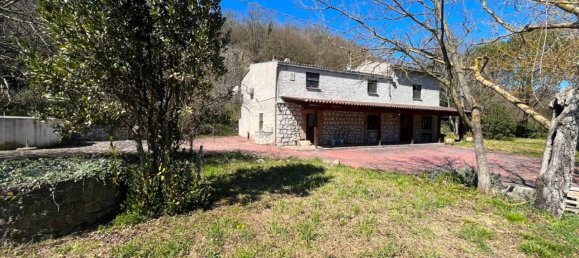 6 rooms Villa in Prata Sannita, Italy No. 37377 2