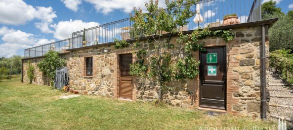 12 bedrooms House in Montalcino, Italy No. 57089 10