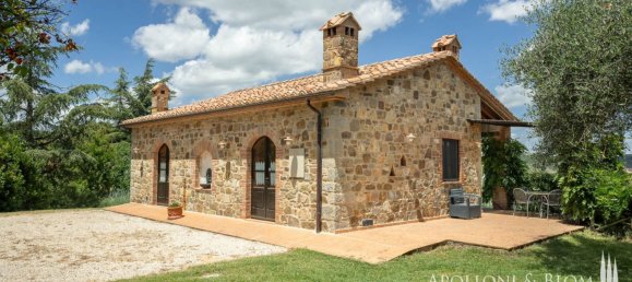 12 bedrooms House in Montalcino, Italy No. 57089 17