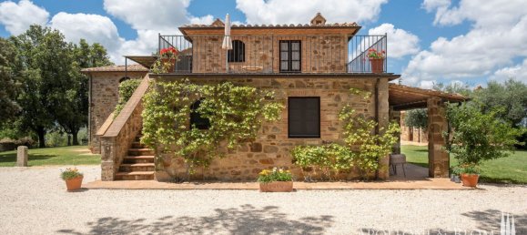 12 bedrooms House in Montalcino, Italy No. 57089 11