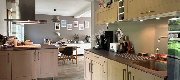 4 bedrooms House in Pontoise, France No. 182128 24