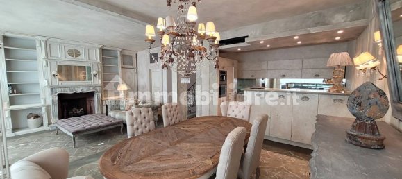 Квартира с 2 спальнями в Пьетрасанта, Италия № 79554 7