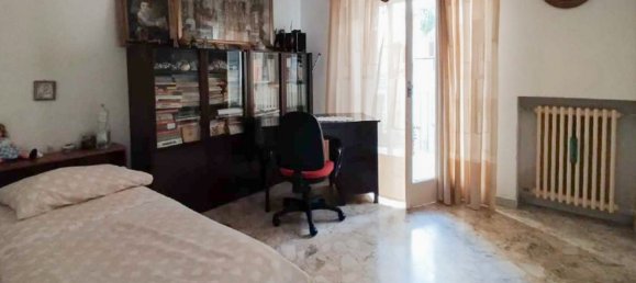 4 Schlafzimmer Wohnung in Bari, Italy, Nr. 321911 13