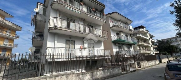 Apartamento de 2 dormitorios en Marano di Napoli, Italy No. 173964 2