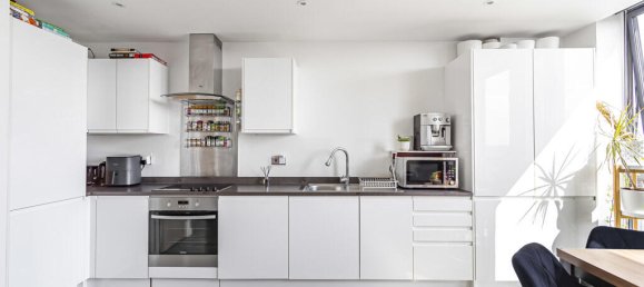 2 Schlafzimmer Wohnung in Twickenham, United Kingdom, Nr. 8530 2