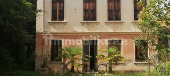 4 bedrooms Villa in San Martino di Lupari, Italy No. 358891 4